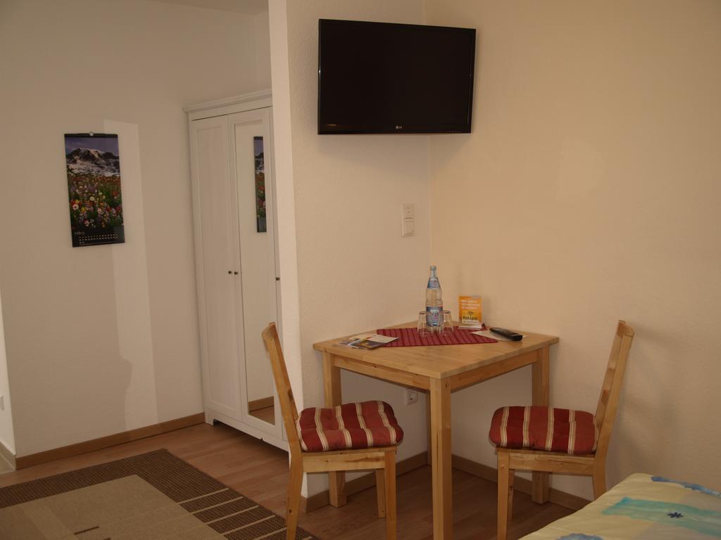 Guest house Gaestehaus In Der Gotthardtstrasse *